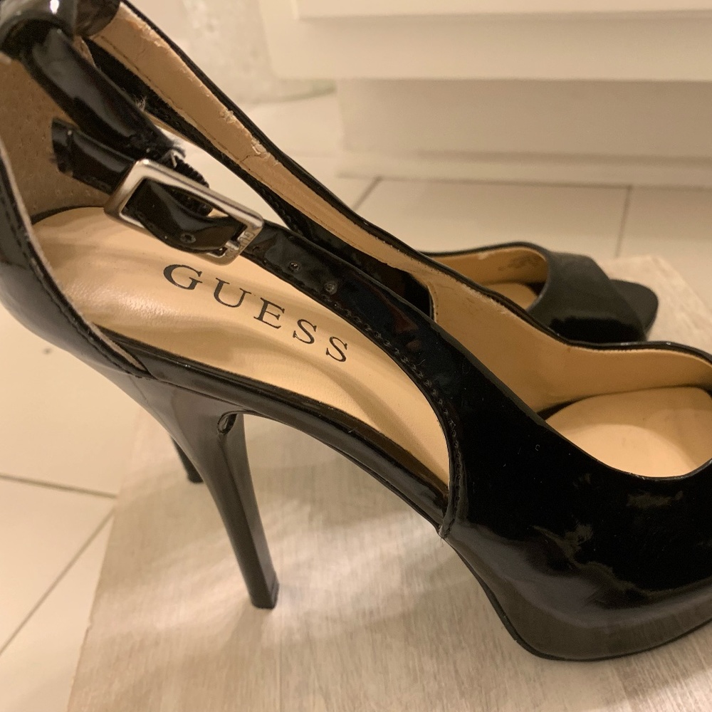 Guess Black Pumps